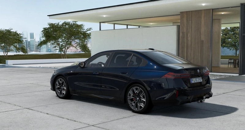 BMW Seria 5 cena 355000 przebieg: 5, rok produkcji 2023 z Kobyłka małe 56